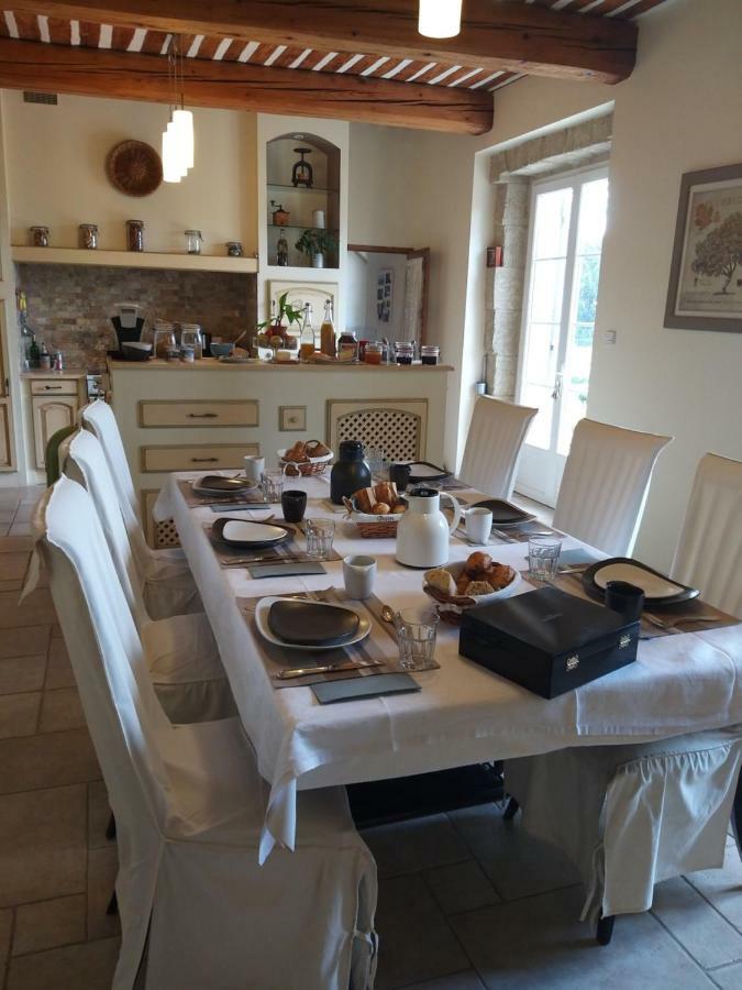 Mas Du Puits Bed & Breakfast Courthezon Exterior photo